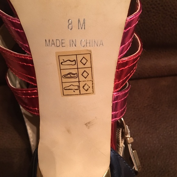 Sandal - Picture 3 of 5